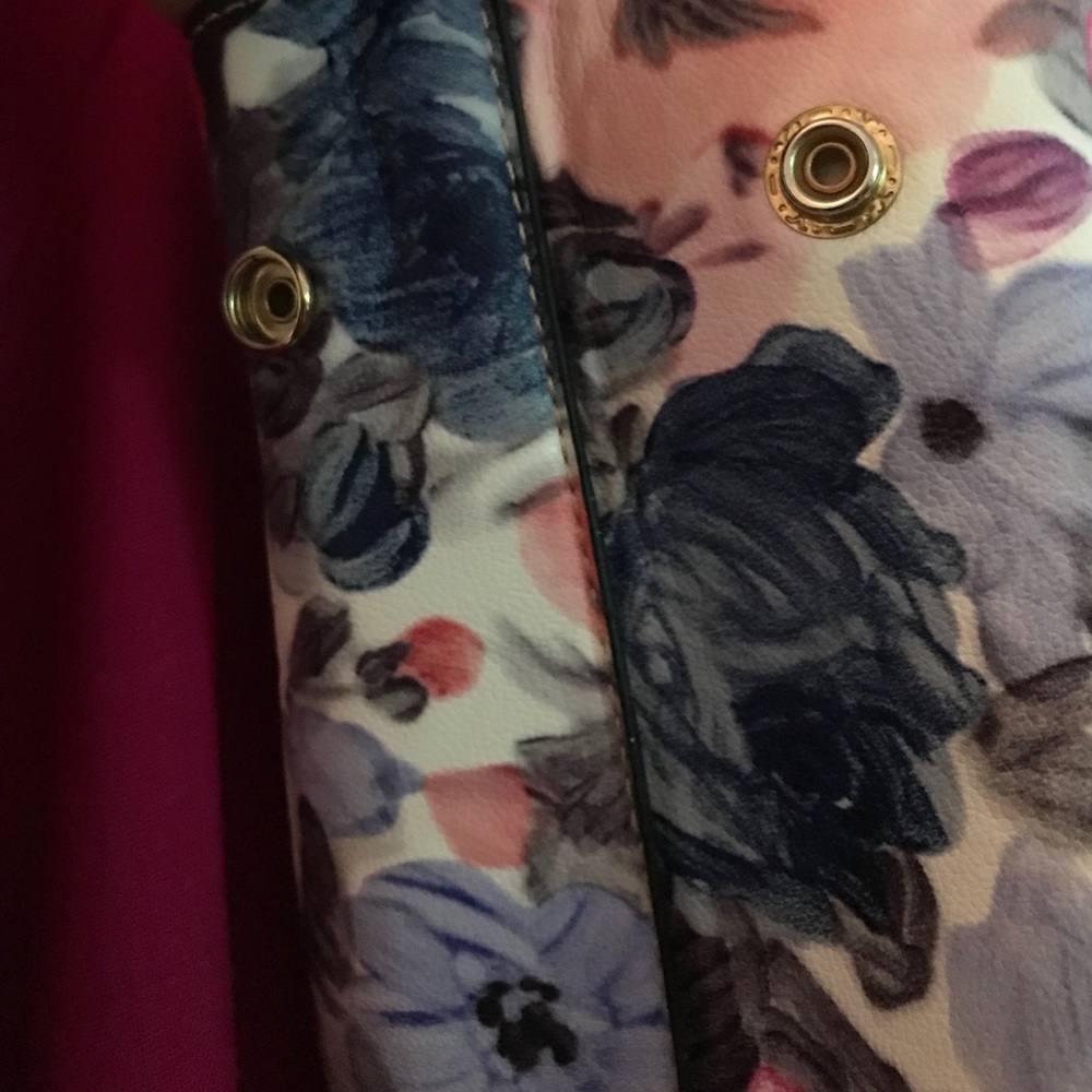 Flower Pattern Hanbag - Picture 3 of 3